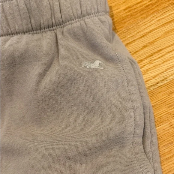 Women’s Tan Jogger Pants - Picture 3 of 5